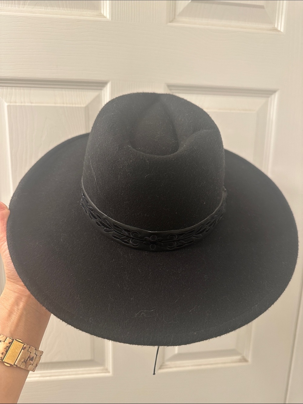 Vince Camuto Black Wide-Brim Felt Fedora with Decorative Band